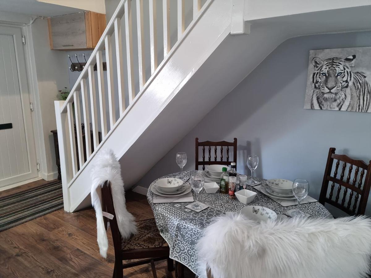 Dare Valley Cottage Ex Miners Cottage Near Zip World Pen Y Fan Waterfalls Aberdare Esterno foto
